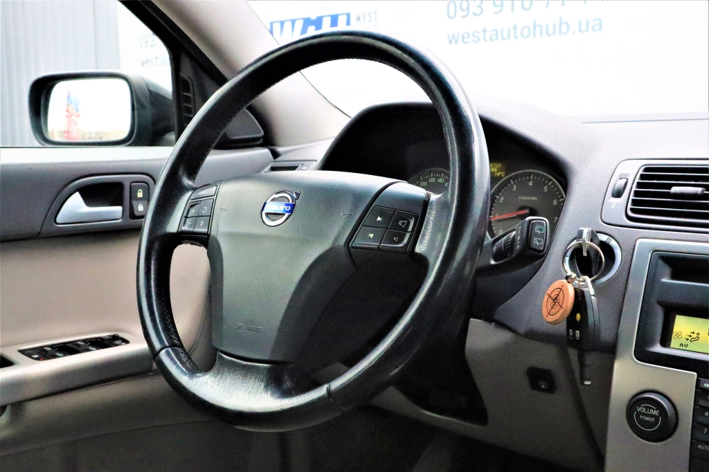 Volvo V50 2006 фото 9