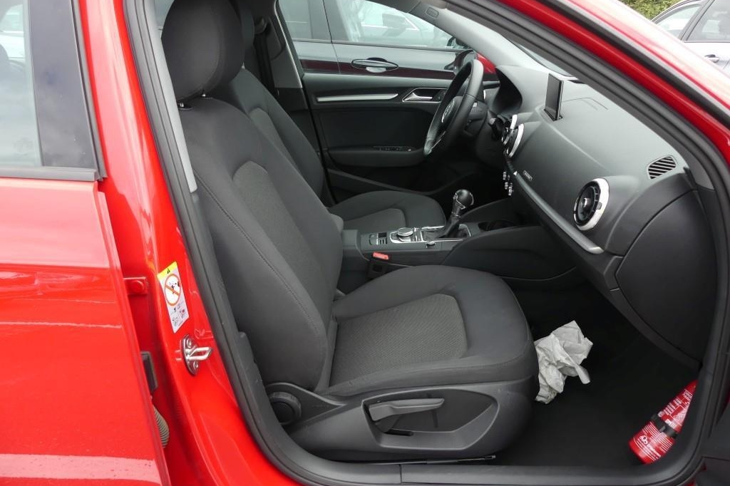 Audi A3 Sportback 2018 фото 4