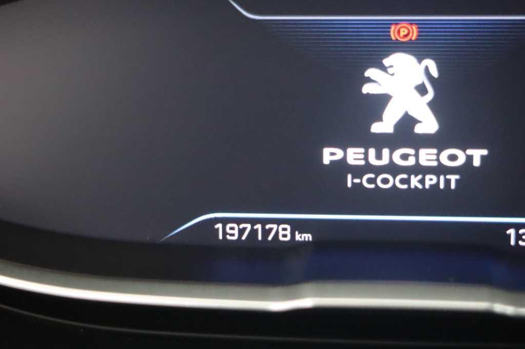 Peugeot 5008 2018 photo 3