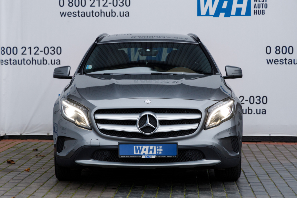 Mercedes-Benz GLA 220 4MATIC photo 1