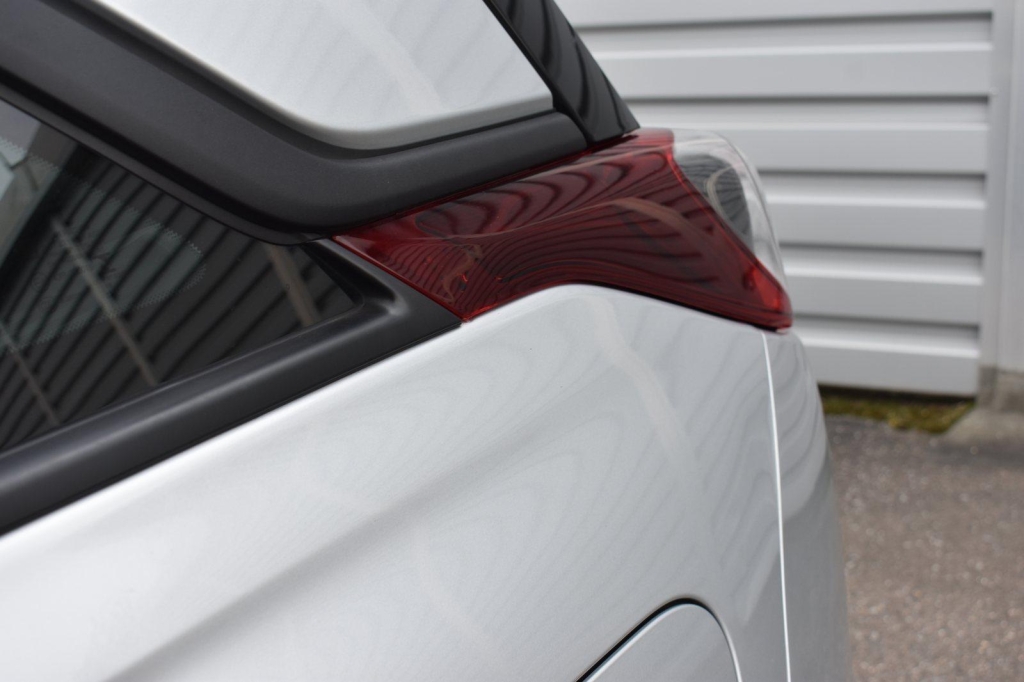 Opel Crossland X 2019 photo 24