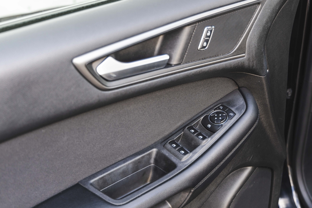 Ford Edge 2016 фото 14