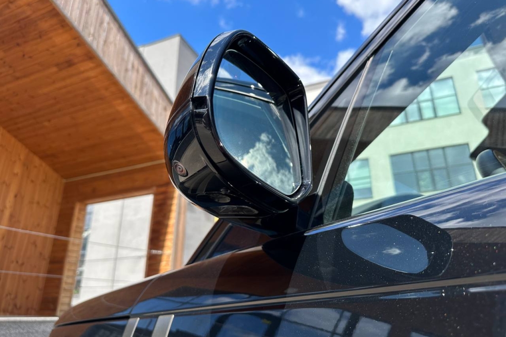 Land Rover Range Rover P440 AT 2022 photo 8