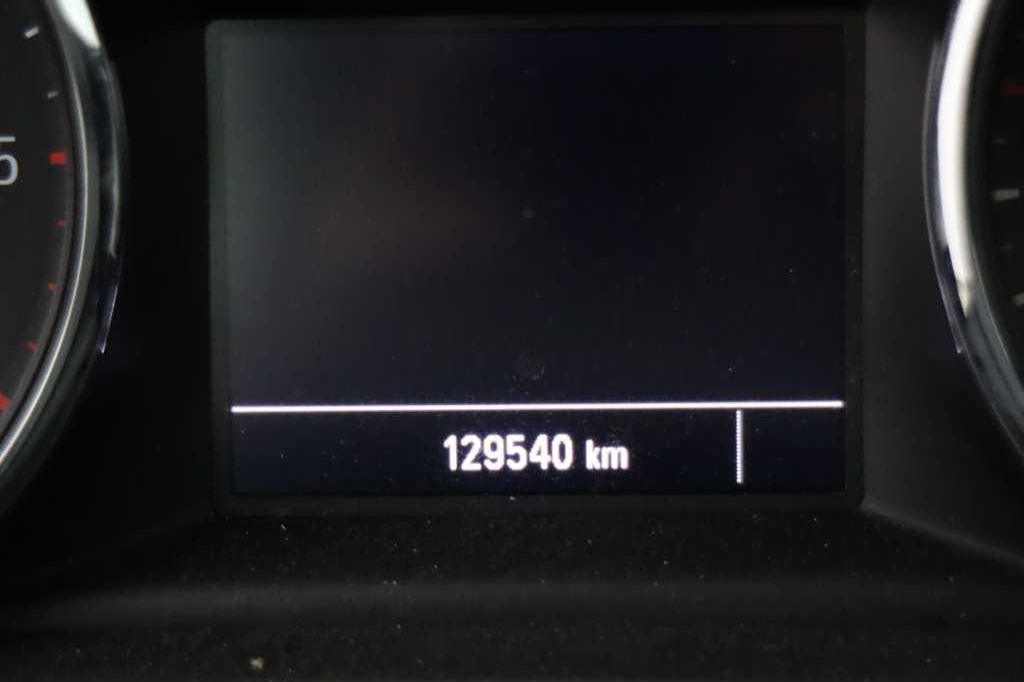 Opel Astra 2018 фото 3