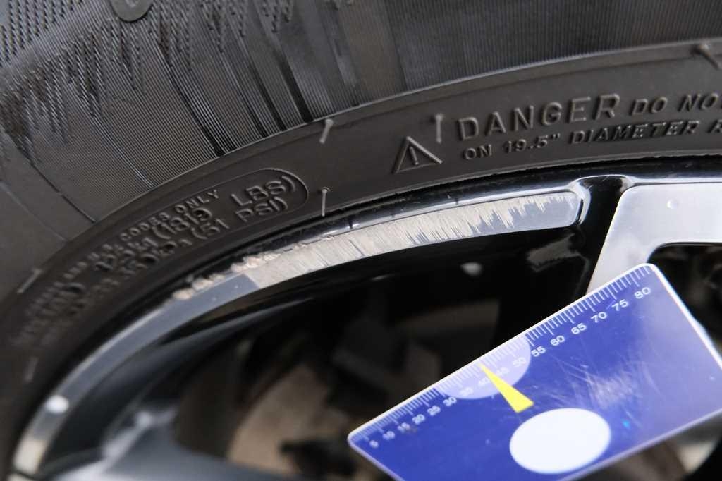 Mercedes-AMG GLC 2017 фото 26