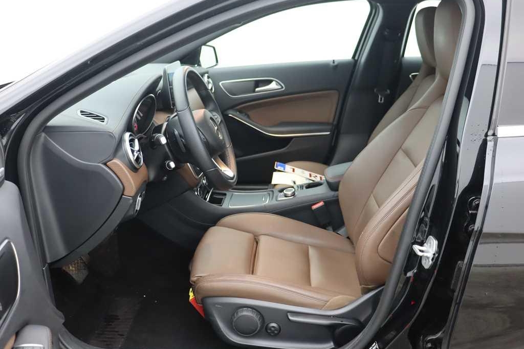 Mercedes-Benz A-Klasse 2016 photo 3