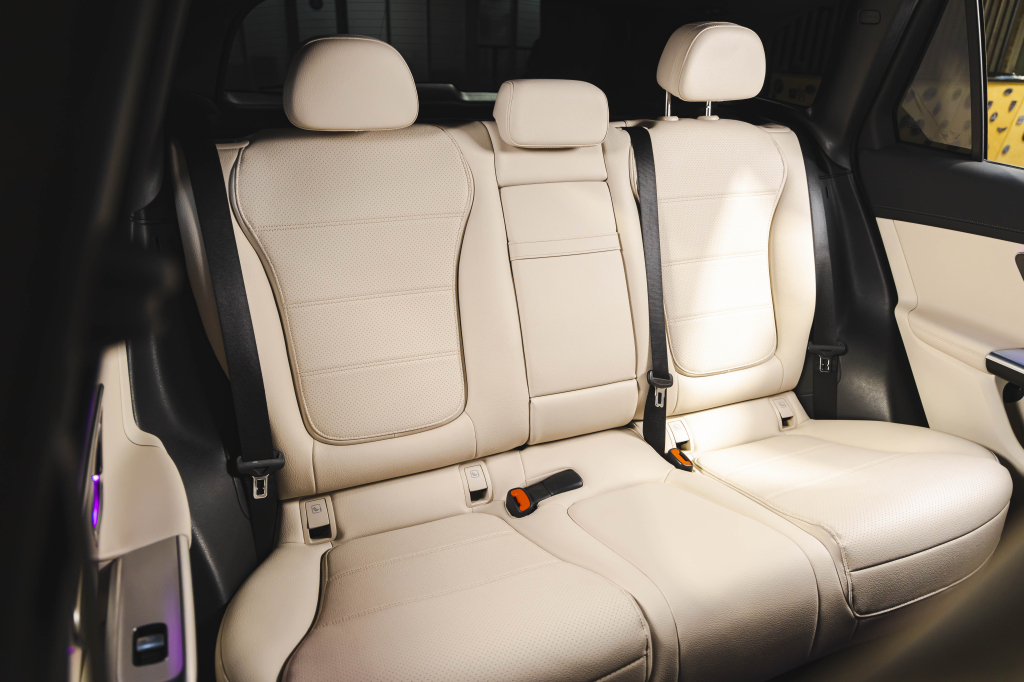 Mercedes-Benz GLC-Class 2023 photo 41