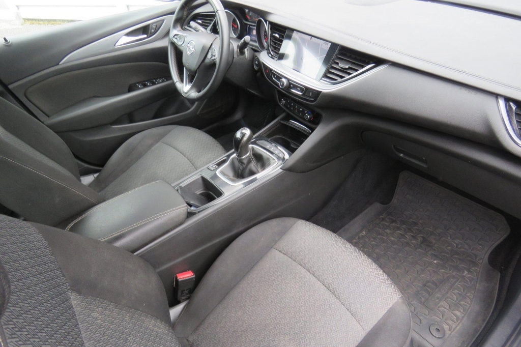 Opel Insignia Sports Tourer 2018 photo 3