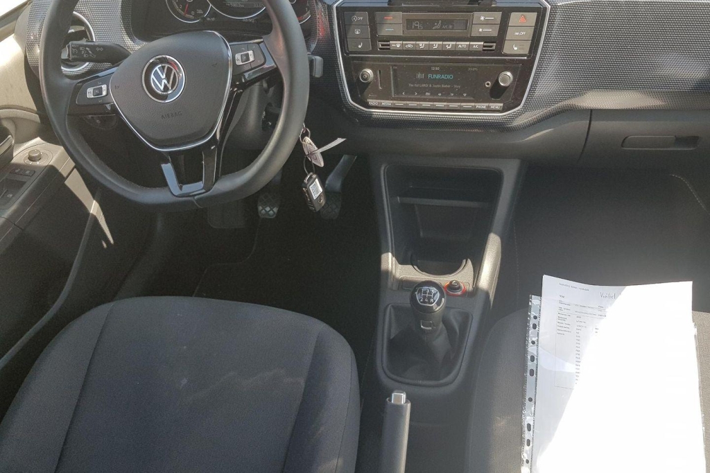 Volkswagen Up! 2020 photo 1