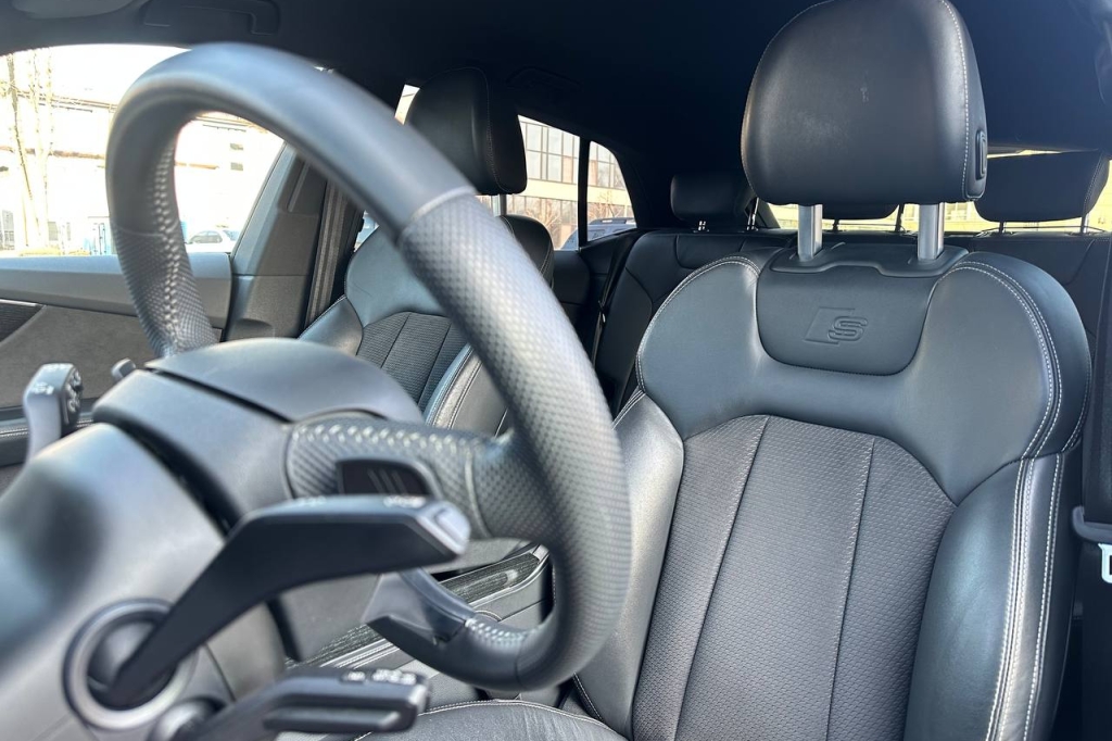 Audi Q8 55 TFSI 2019 фото 14