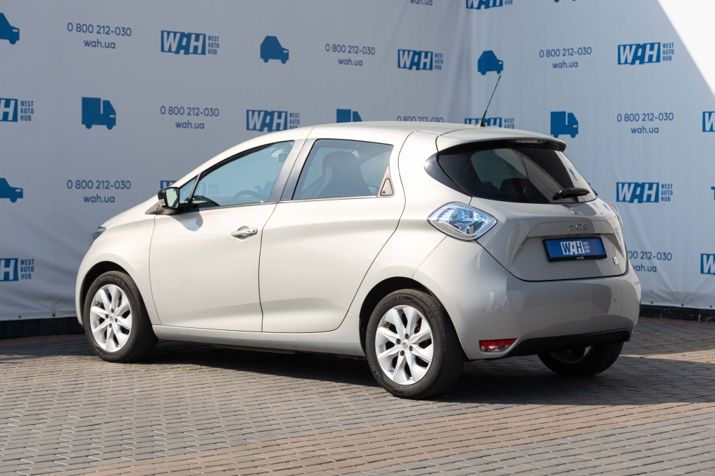 Renault Zoe 2016 фото 9