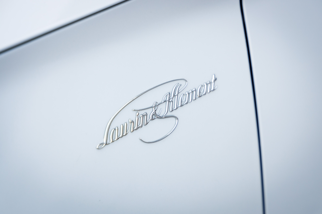 Skoda Superb Laurin & Klement 4x4 2015 photo 10