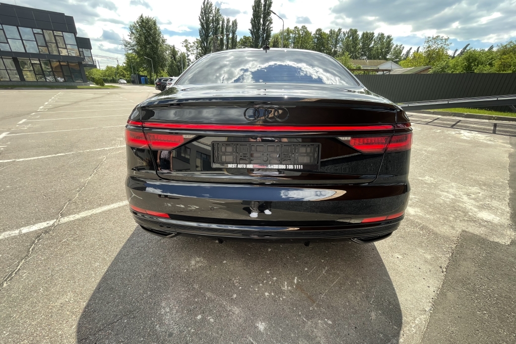 Audi A8 Long Black Stile 2020 photo 4