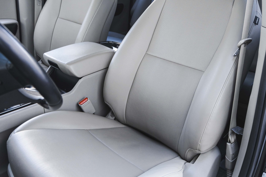 Kia Carnival 2015 фото 15