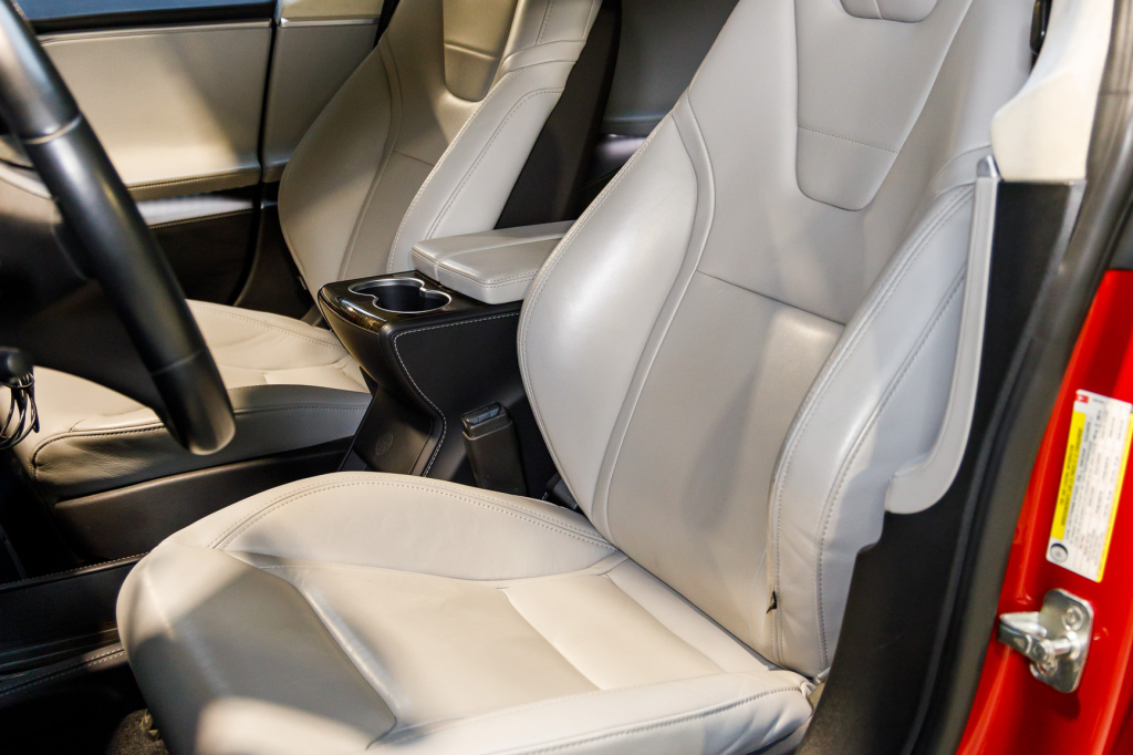 Tesla Model S 70D AWD 2016 фото 16