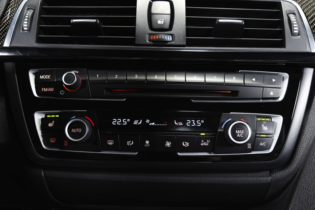 BMW M4 2015 фото BMW M4 2015 фото 45