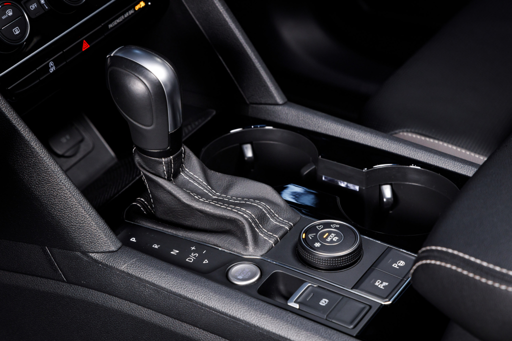 Volkswagen Atlas Cross Sport SEL Premium R-Line 2021 photo 38