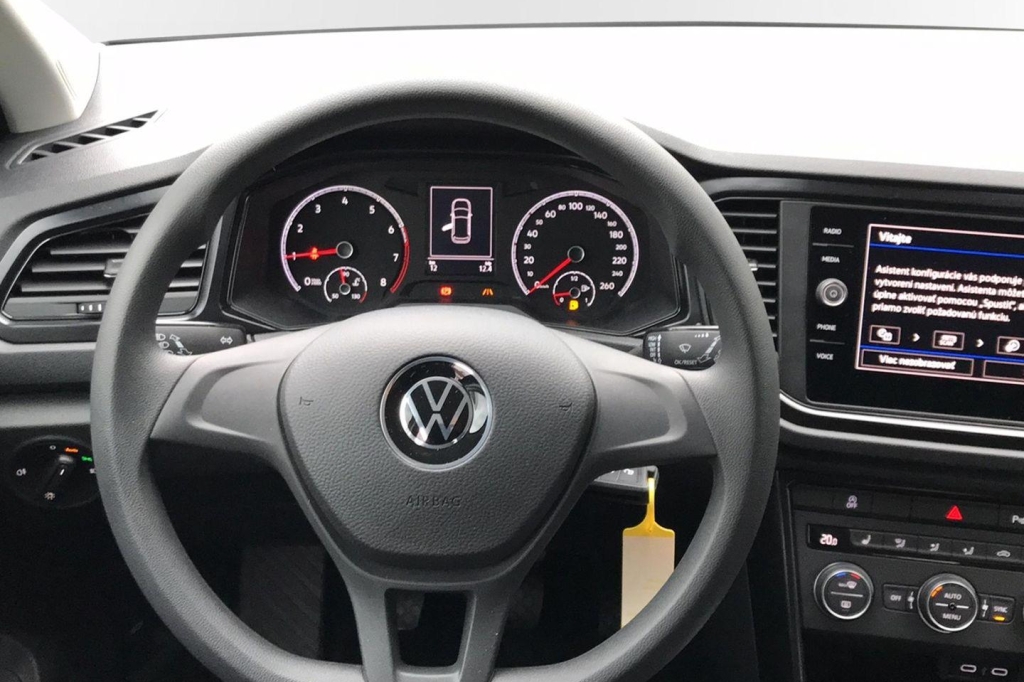 Volkswagen T-Roc 2021 photo 2