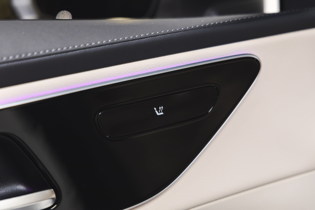 Mercedes-Benz GLC-Class 2023 photo 36