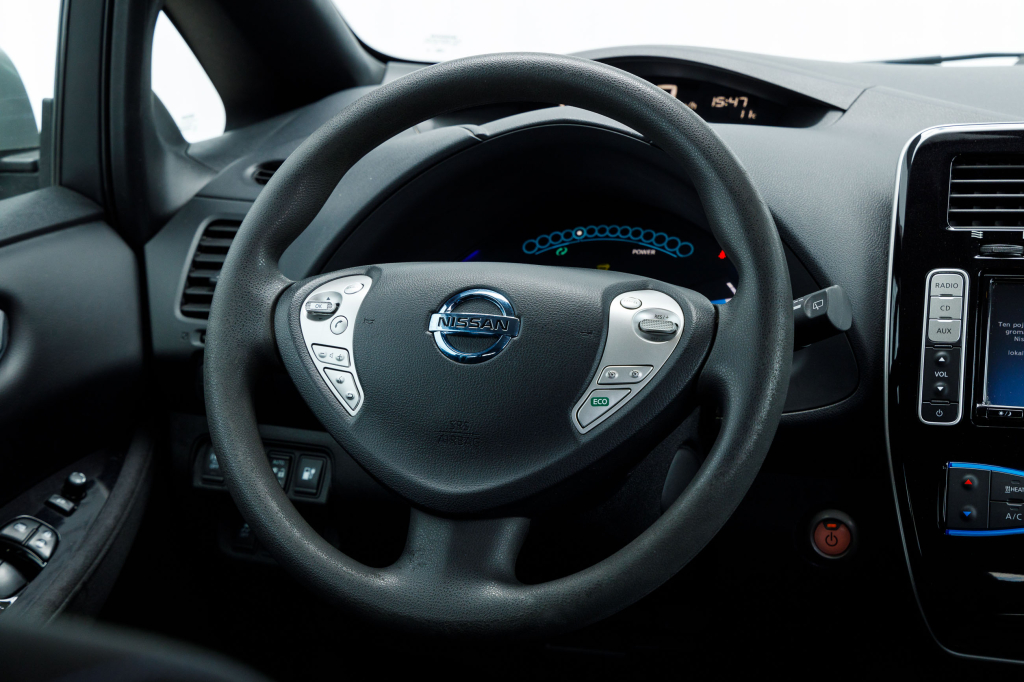 Nissan Leaf 2016 photo 10