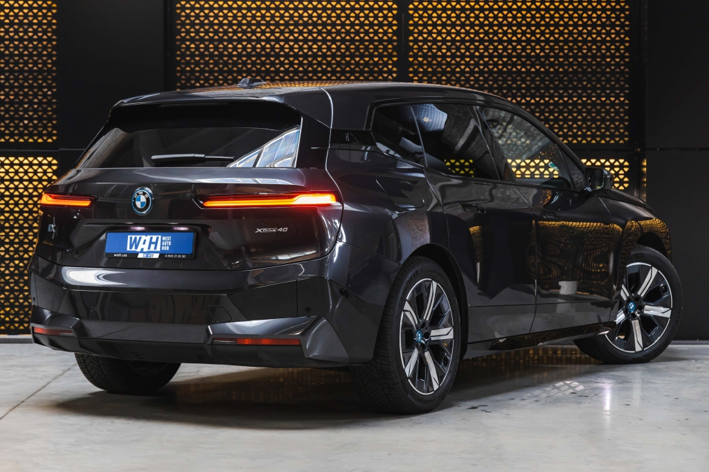 BMW iX xDrive40 2022 фото 7