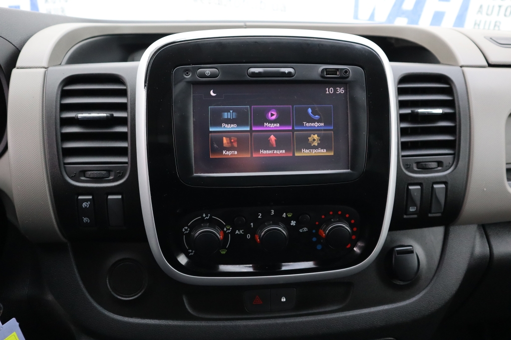 Renault Trafic фото 9