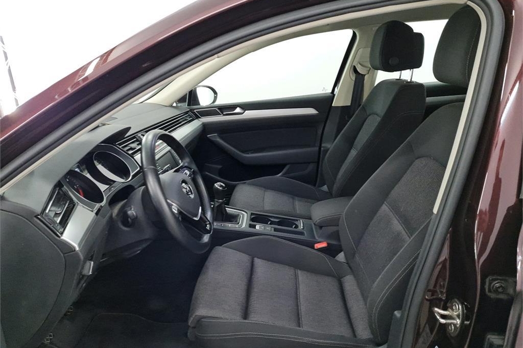 Volkswagen Passat Variant 2016 photo 7