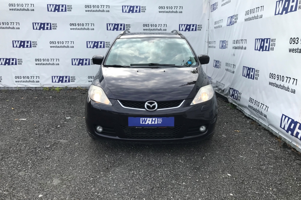 Mazda 5 photo 1