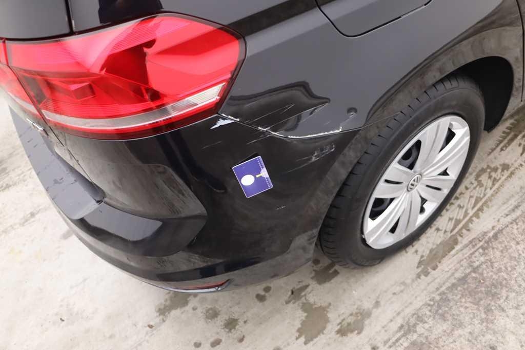 Volkswagen Touran 2016 photo 45