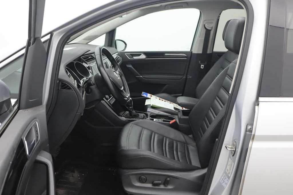 Volkswagen Touran 2016 photo 4