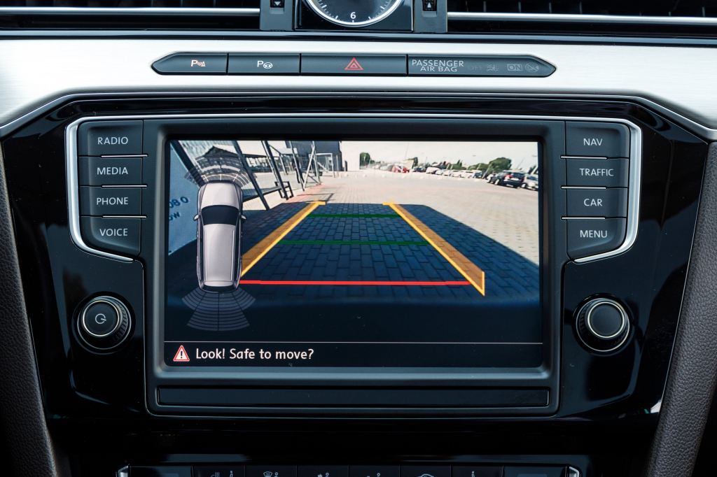 Volkswagen Passat B8 Highline 2015 photo 9