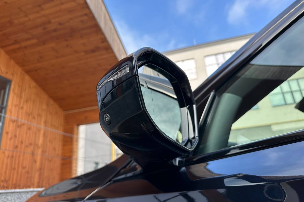 BMW i7 2023 фото 9