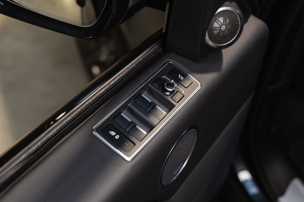 Land Rover Range Rover Vogue 2013 фото Land Rover Range Rover Vogue 2013 фото 16