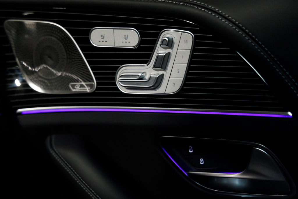 Mercedes-Benz Maybach GLS 600 2022 photo 46