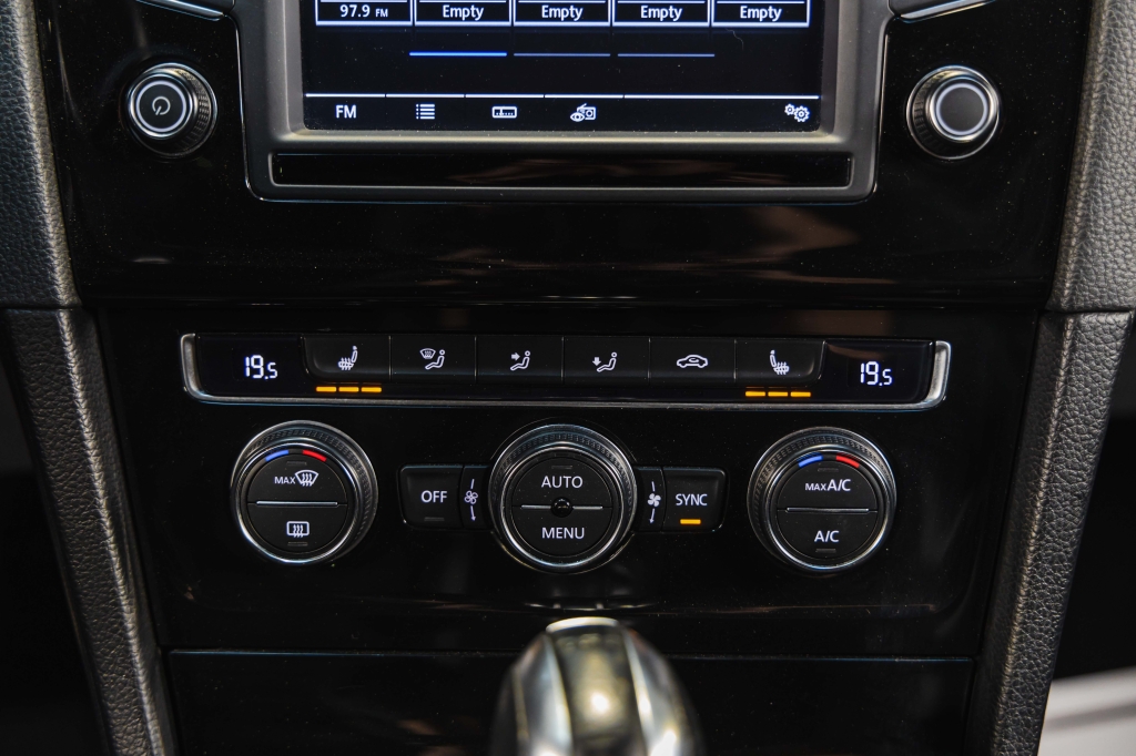 Volkswagen Golf R 2017 фото 28