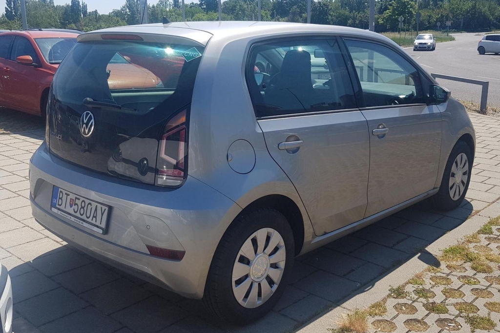 Volkswagen Up 2020 photo 2