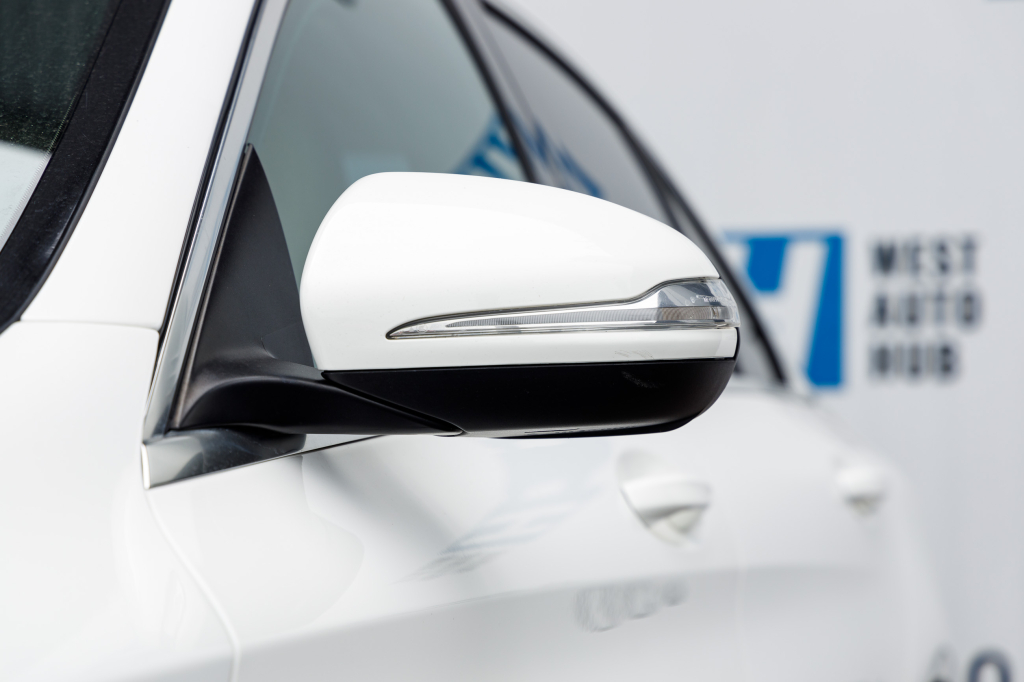 Mercedes-Benz C 300 2014 photo 32