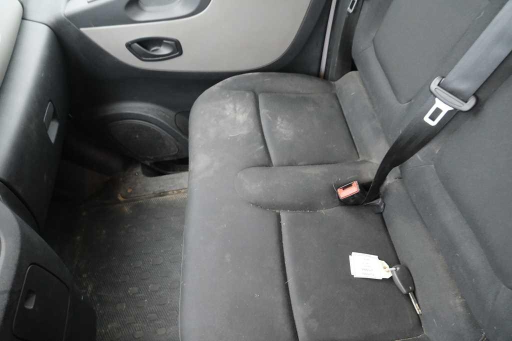 Renault Trafic 2015 photo 35