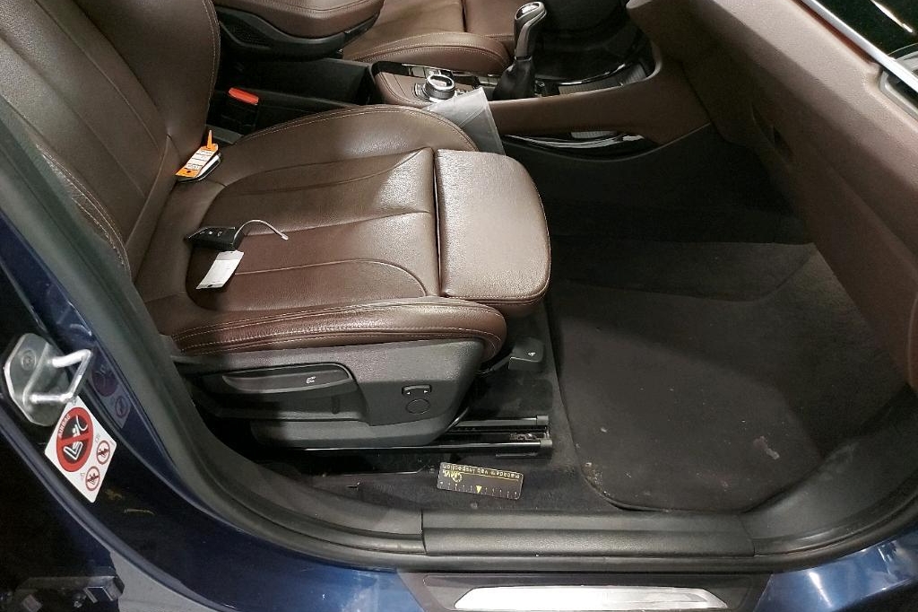 BMW X1 2017 фото 15