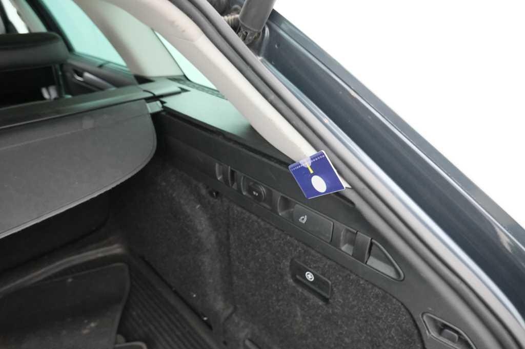 Skoda Superb Combi 2016 фото 75