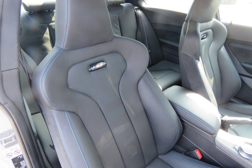 BMW M2 2020 фото 11