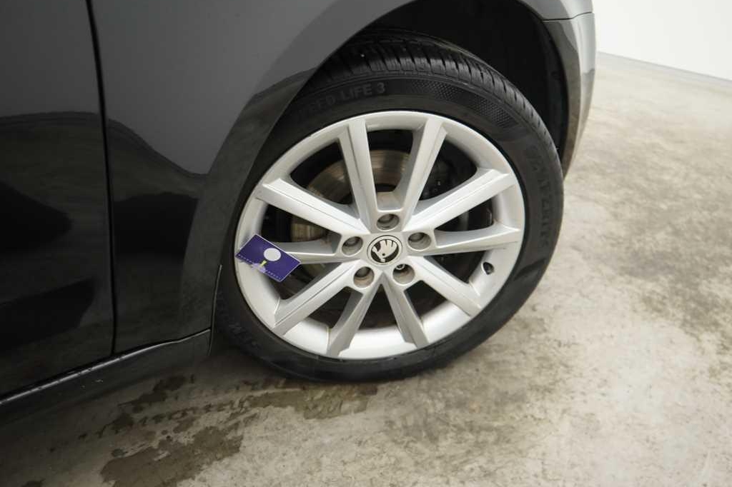 Skoda Octavia Combi 2016 фото 10