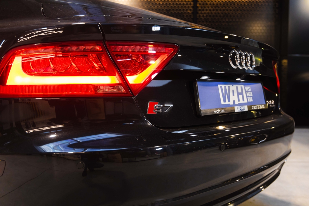 Audi A7 2012 фото Audi A7 2012 фото 16