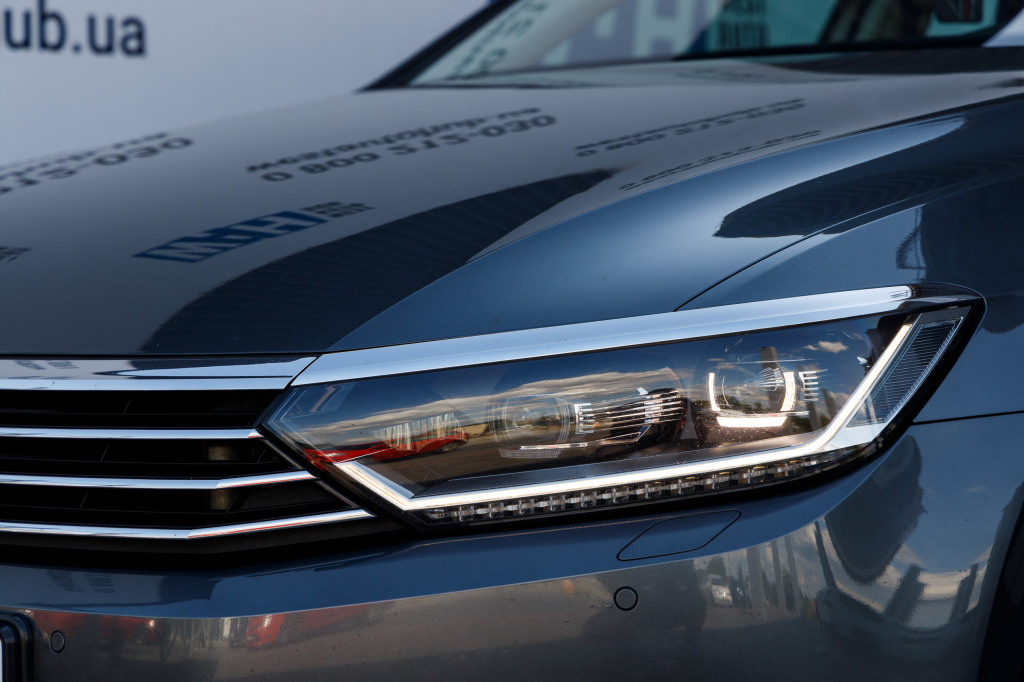 Volkswagen Passat B8 Highline 4Motion 2016 photo 31