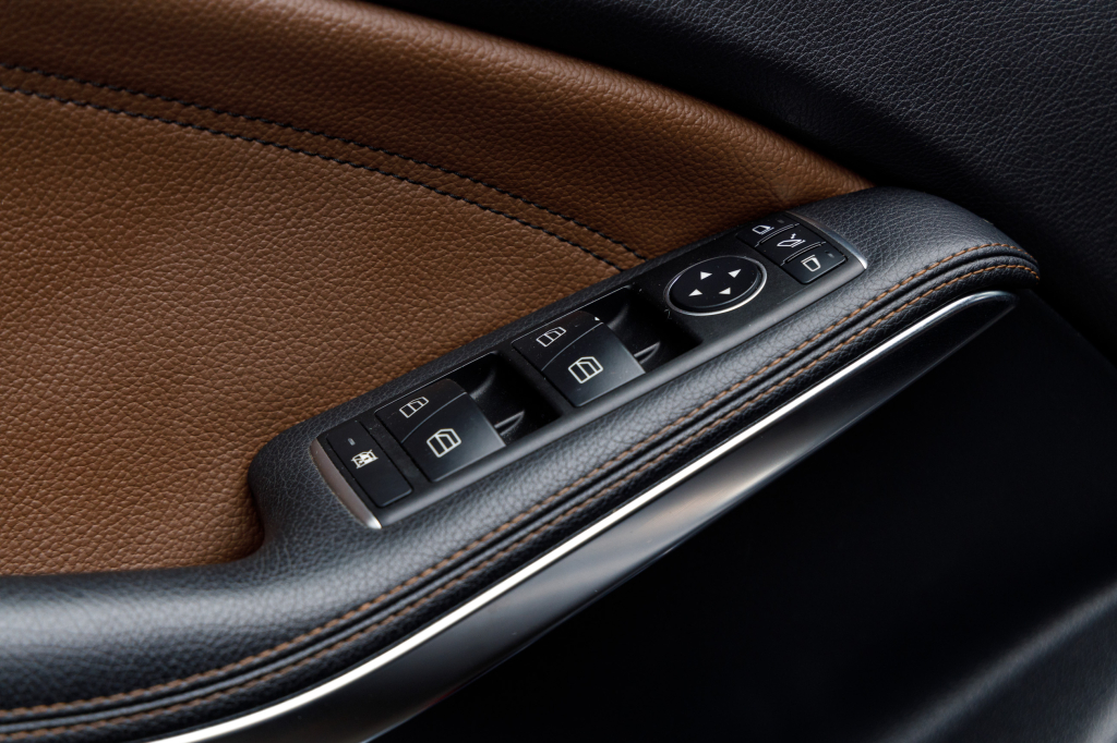 Mercedes-Benz GLA 220 4MATIC photo 19