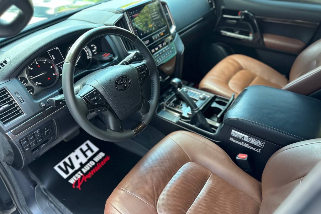 Toyota Land Cruiser 200 GUARD B6 2018 фото Toyota Land Cruiser 200 GUARD B6 2018 фото 12
