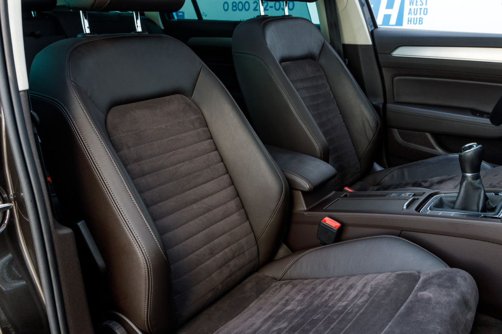 Volkswagen Passat B8 Highline 2015 photo 13