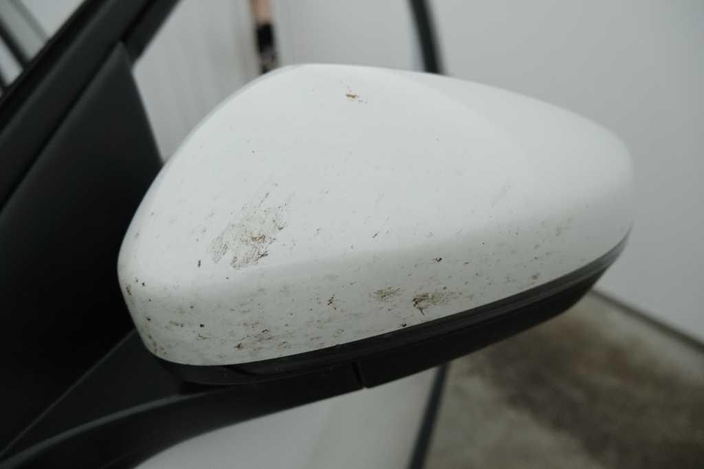 Peugeot 5008 2018 фото 21