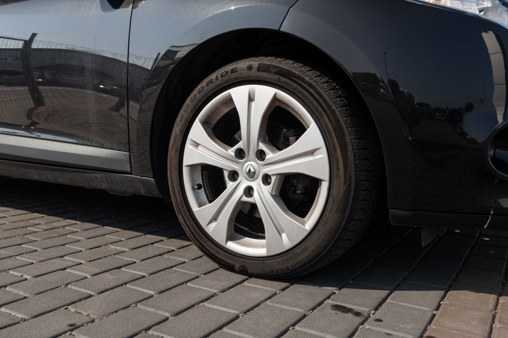 Renault Megane 2009 фото 5