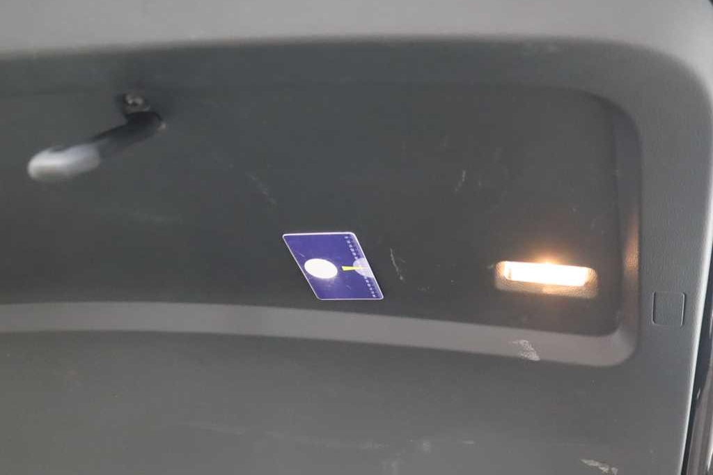 Skoda Superb Combi 2017 фото 11